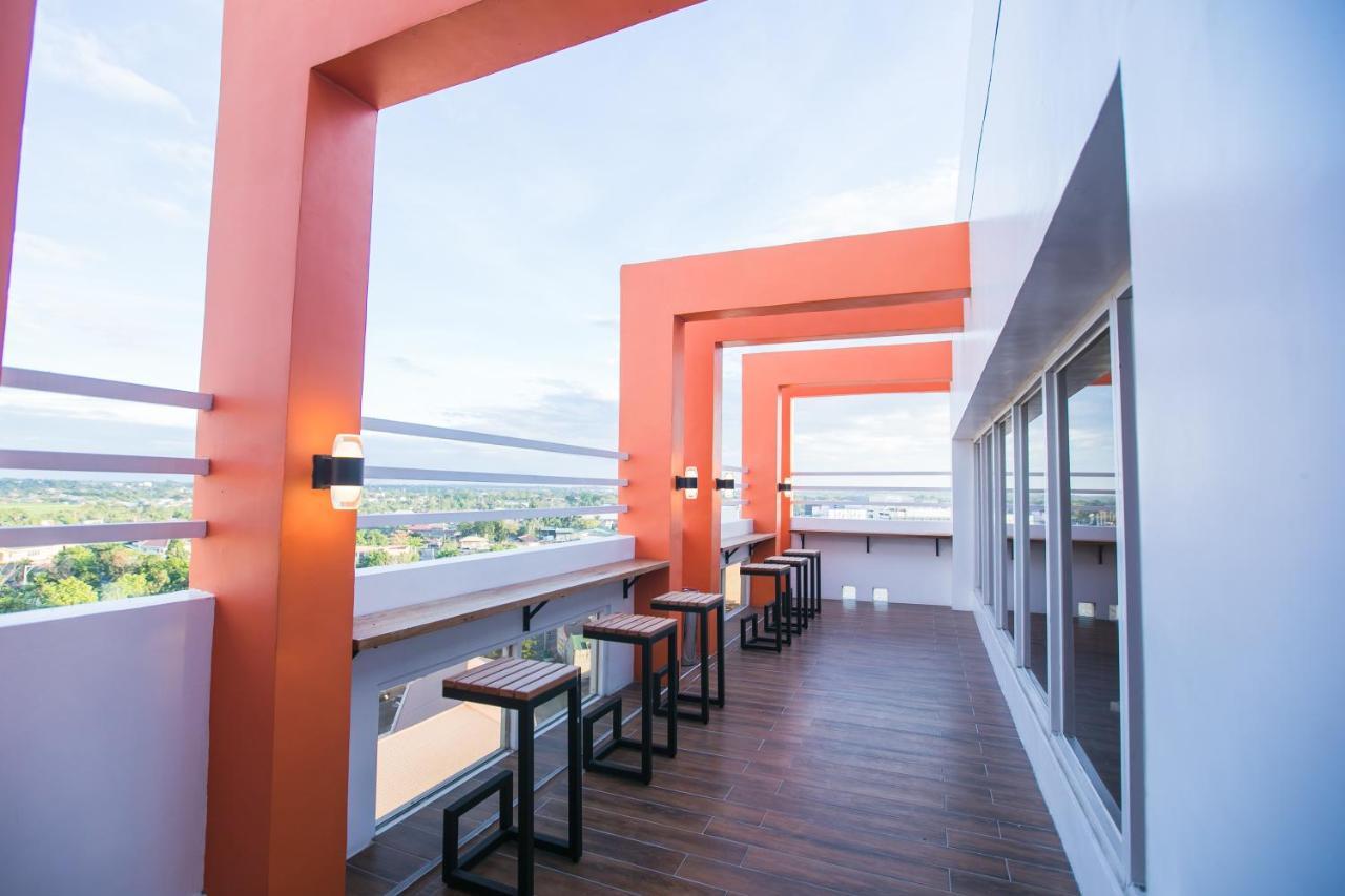 La Maja Rica Hotel Tarlac City Экстерьер фото