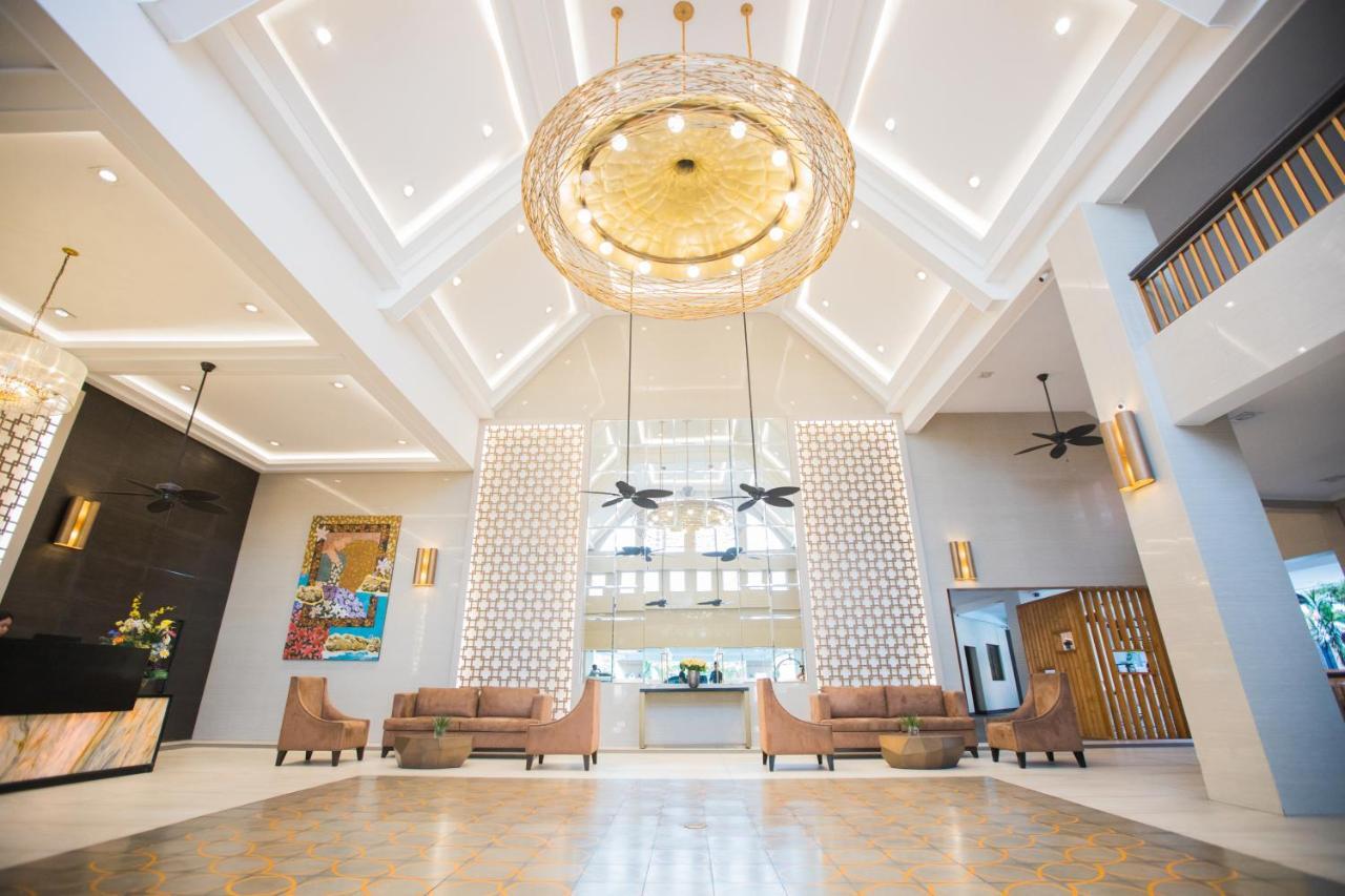La Maja Rica Hotel Tarlac City Экстерьер фото